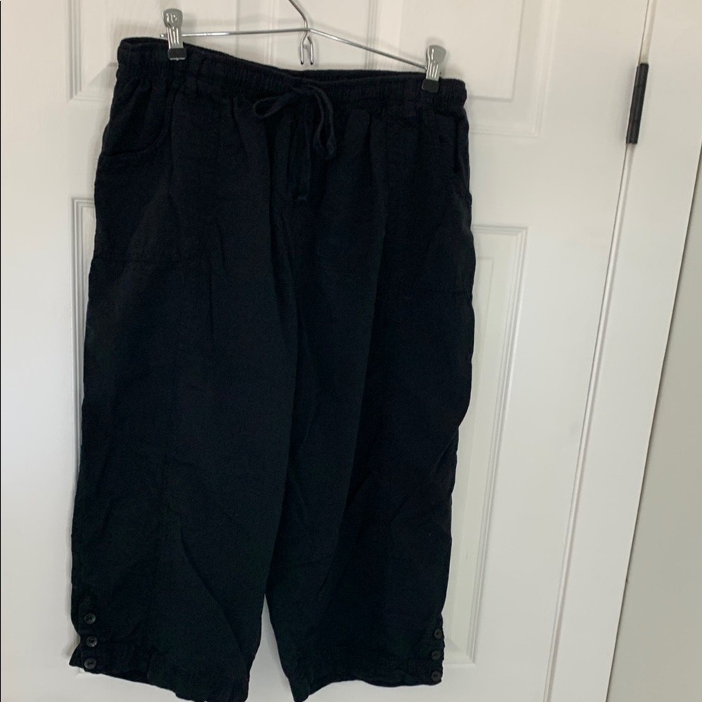 Karen Scott black shorts 1X